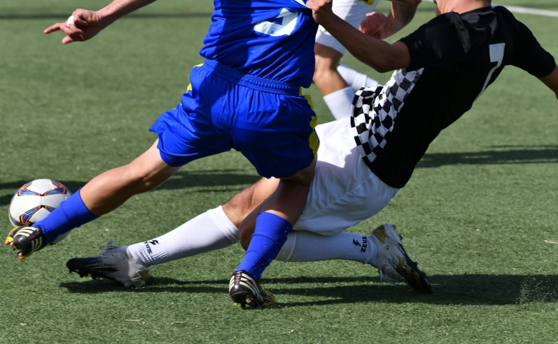 Cómo hacer entradas en el fútbol: consejos profesionales para defensores